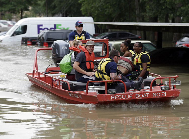 Flash Flooding, Swift Water Rescue, Floods, Dramatic Water Rescue